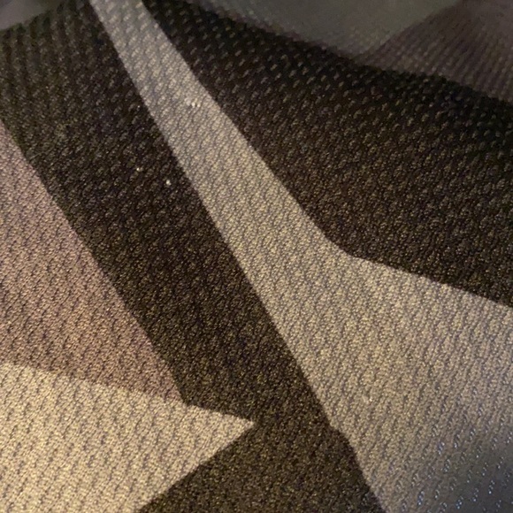 XL Jogging bundle! (Pants, shirt, and 1/4 zip pullover) - Picture 7 of 11